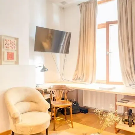 Cityhome Away From - Lovely House *